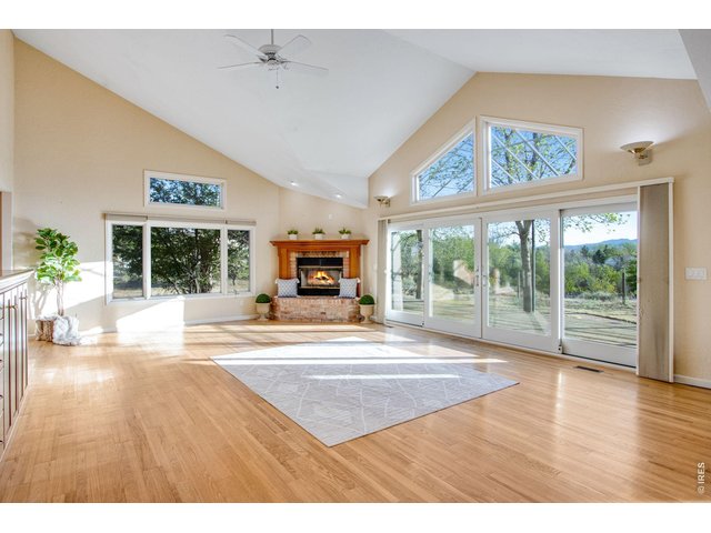 Property Photo 26 Incredible Light