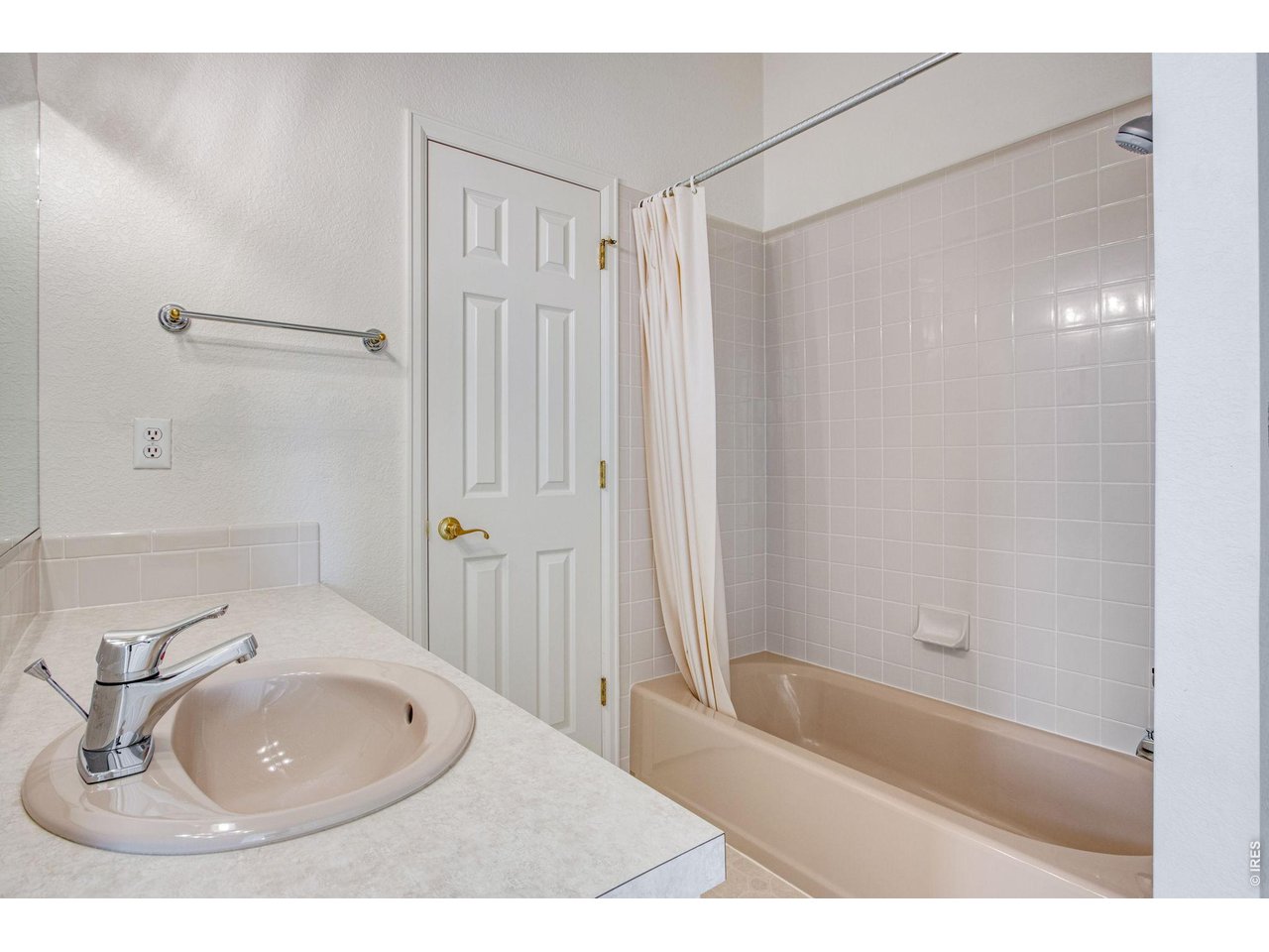 Upstairs bathroom