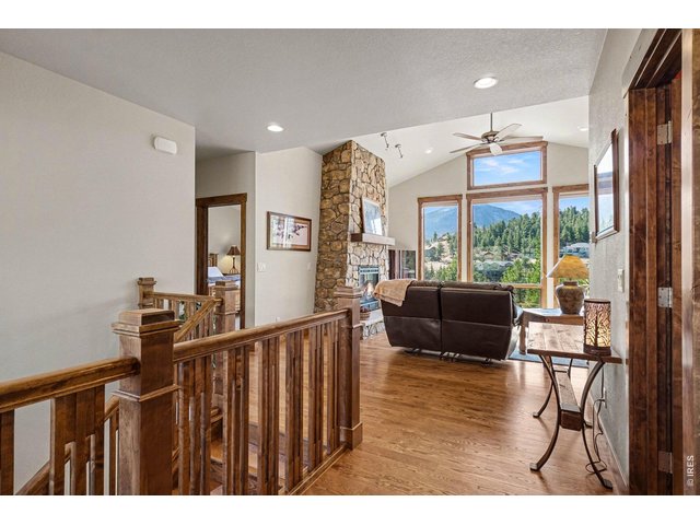 Property Photo 5 Entry 