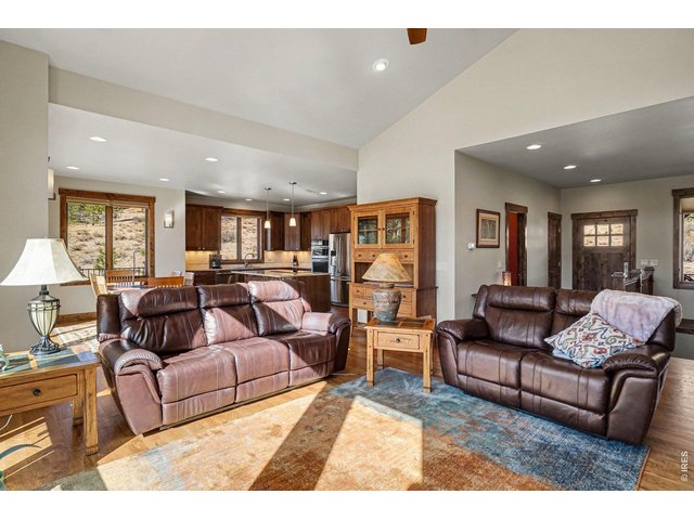Property Photo 6 Open floor plan