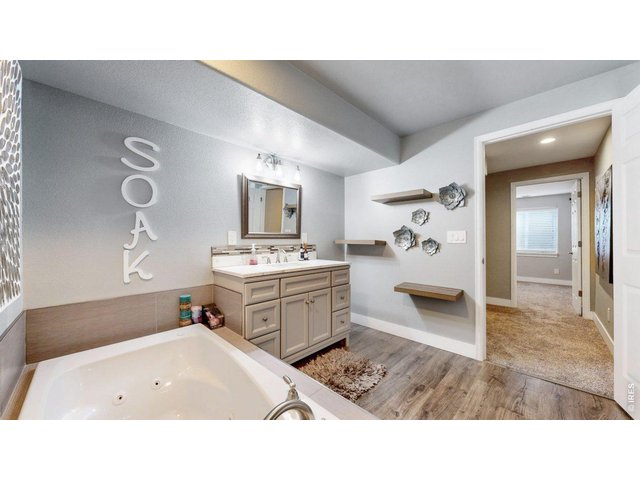 Property Photo 20 Bsmt Full Bathroom