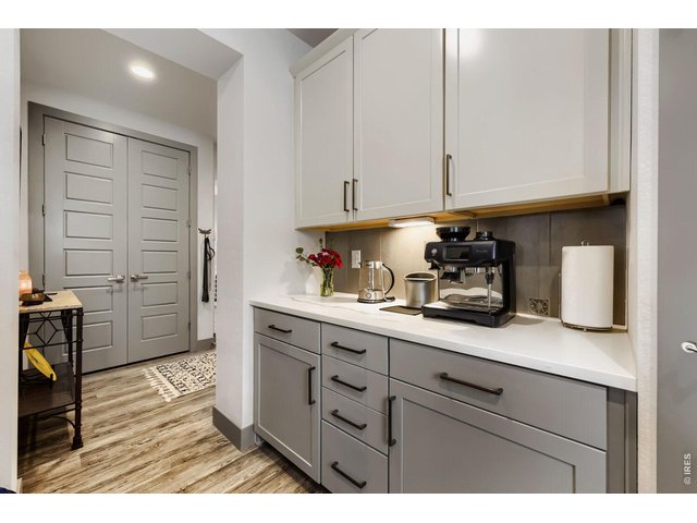 Property Photo 10 BUTLERS PANTRY/COFFEE STATION