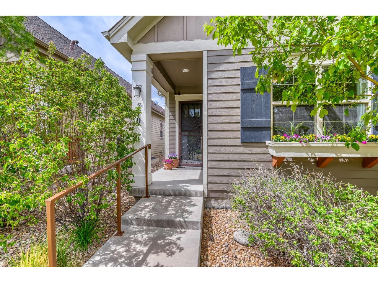 Beautiful Front Entry