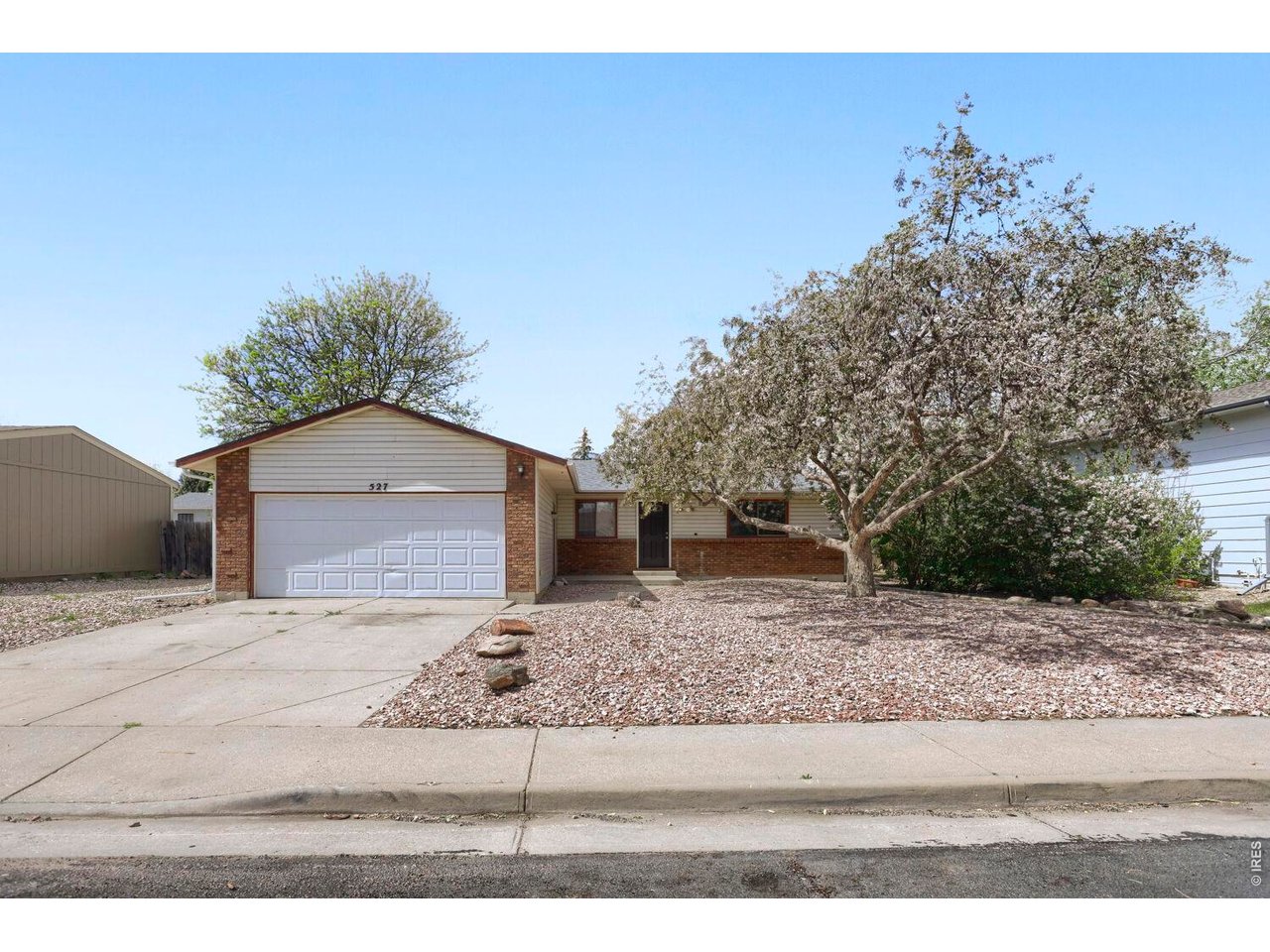 Ideal low maintenance yard