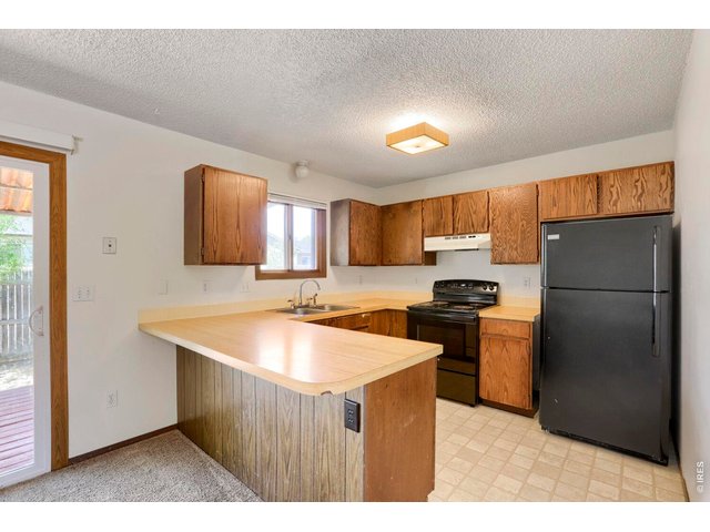 Property Photo 7 Nice counter seating