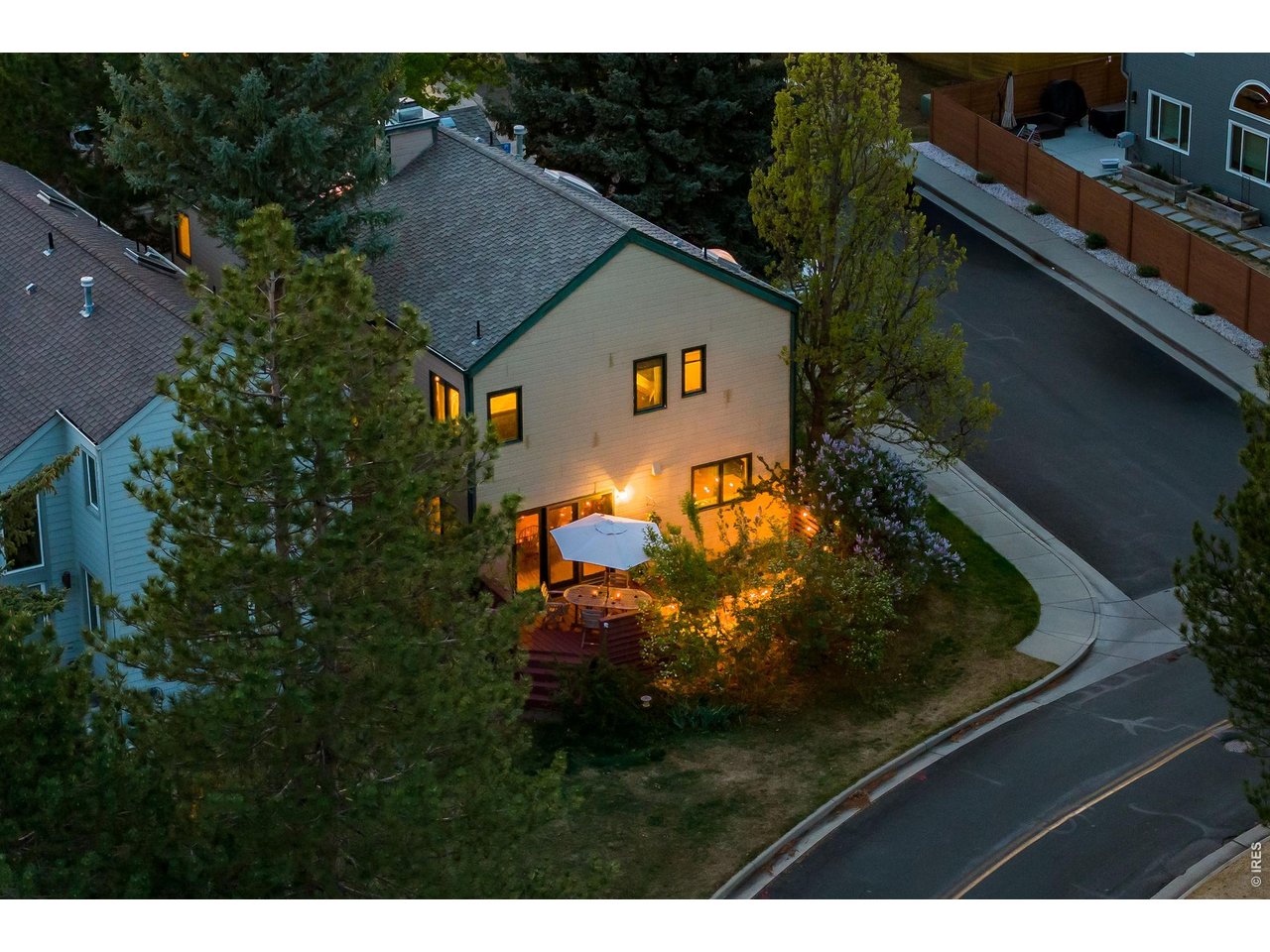 A charming Boulder home in Meadow Glen!