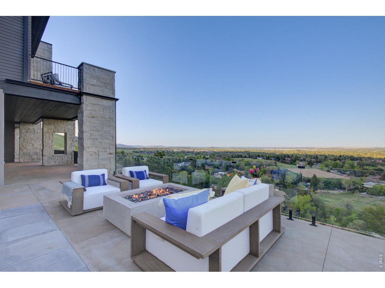 Multiple terraces and patios offer seamless opportunities to take in the surrounding vistas.