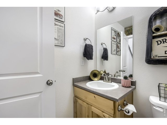 Property Photo 13 Powder bath on main level
