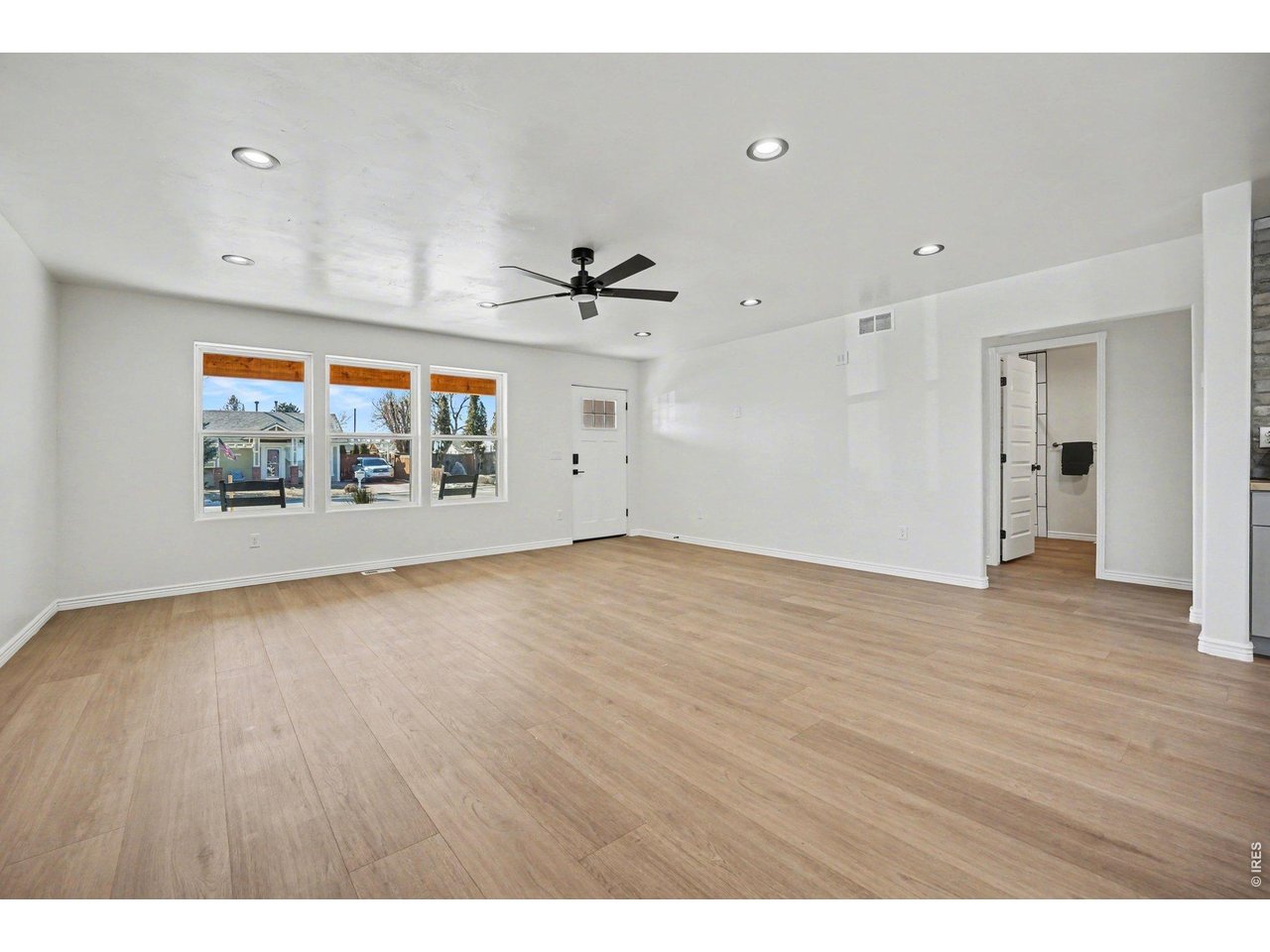 Property Photo 5 Great Room