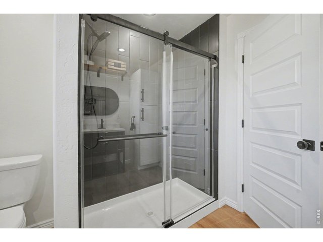 Property Photo 17 Primary Bathroom