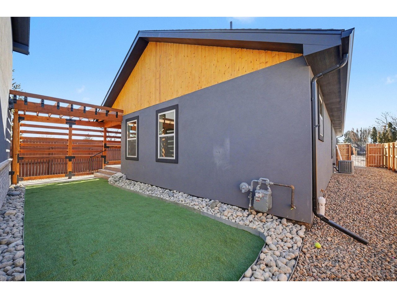 Property Photo 23 Turf Yard