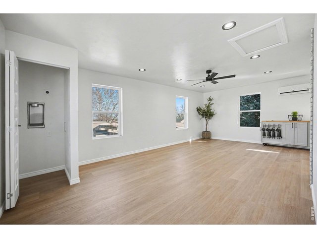 Property Photo 29 Studio Apartment above Garage