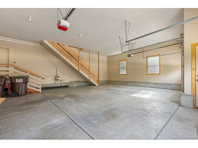 Property Photo 29 1007 Sq Ft Oversized & Fully Drywalled 3 Car Garage