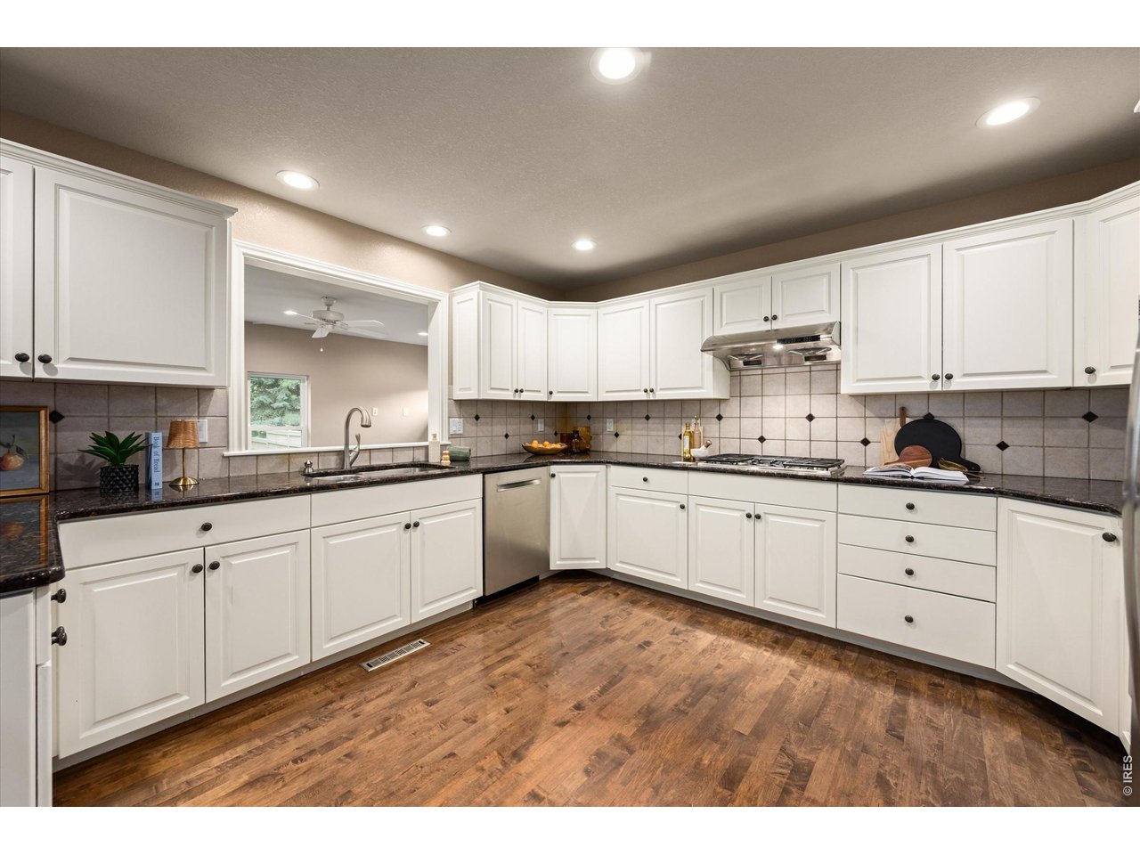 Abundant cabinet space for effortless organization