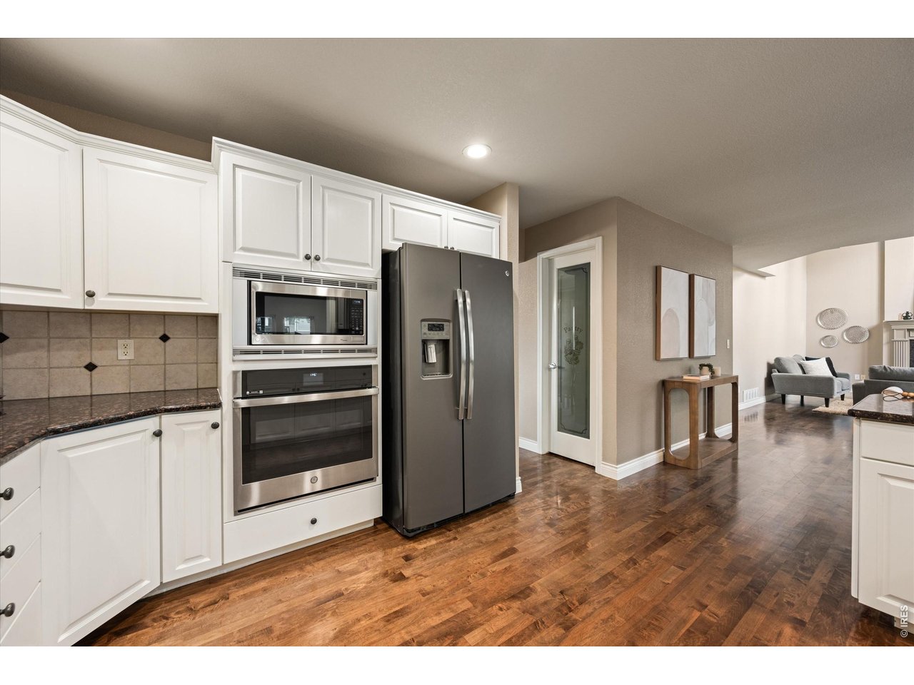 All appliances stay - gas stove, double oven, dishwasher, microwave and side-by-side refrigerator