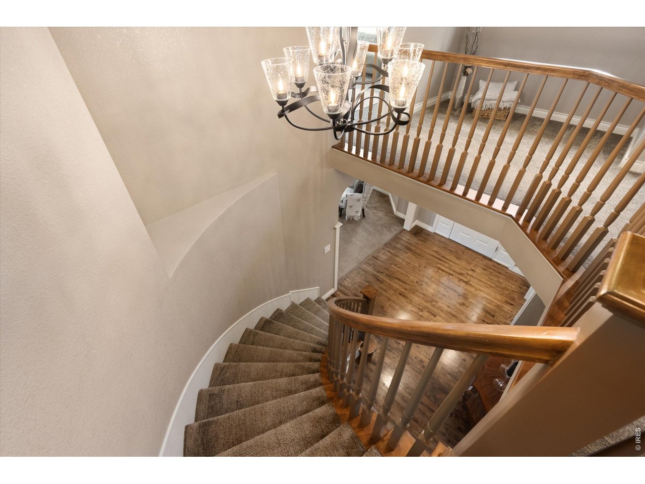 Striking staircase with graceful lines and timeless craftsmanship