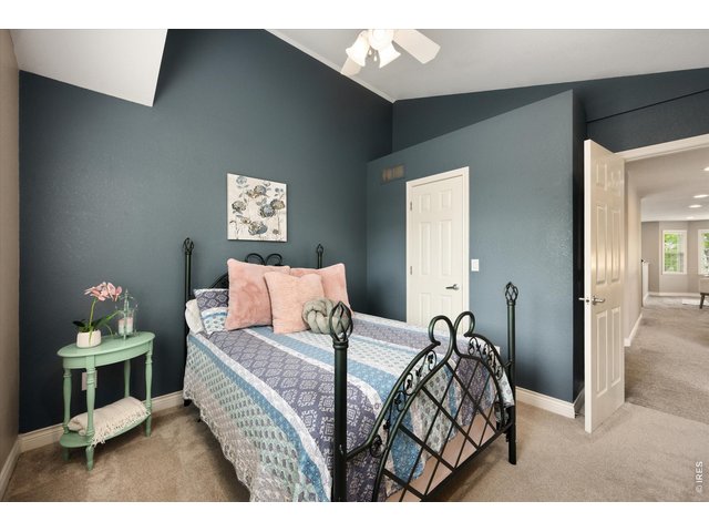 Property Photo 34 Very nice secondary bedroom with soft natural light