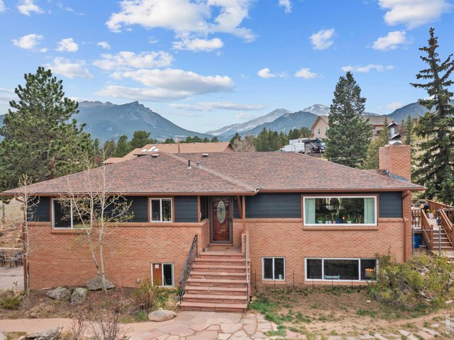 Property Photo 1 Beautifully updated ranch-style home in Estes Park, Colorado