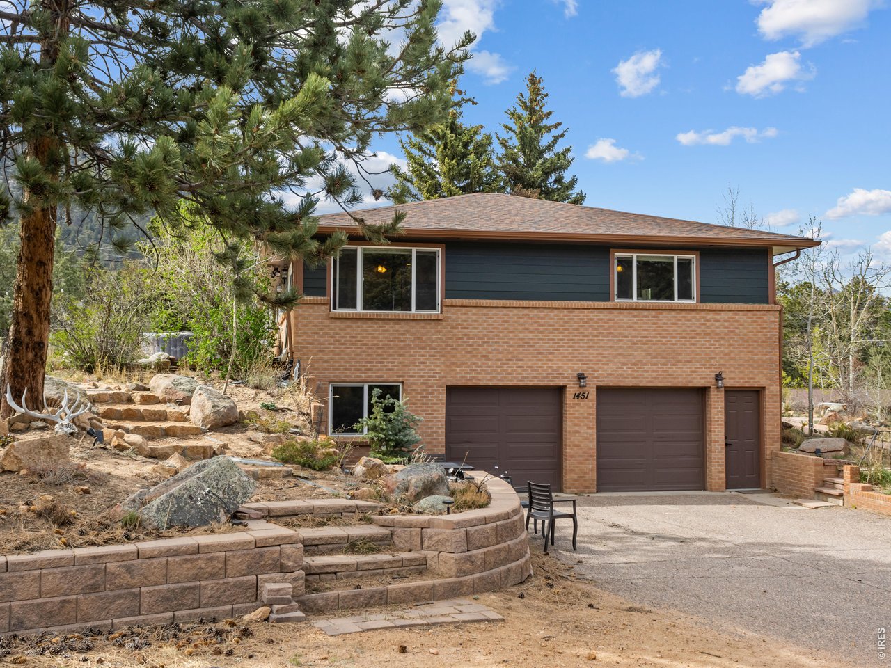 Attached 2 car garage offers separate entrance to the lower level living