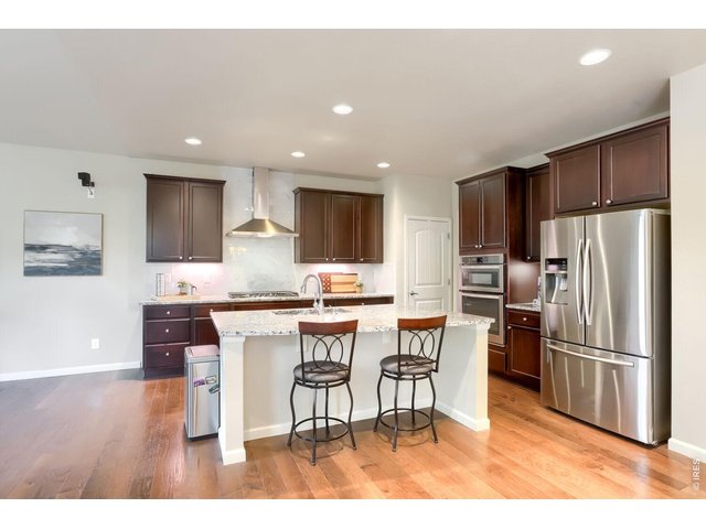 Property Photo 5 Gourmet kitchen with large island