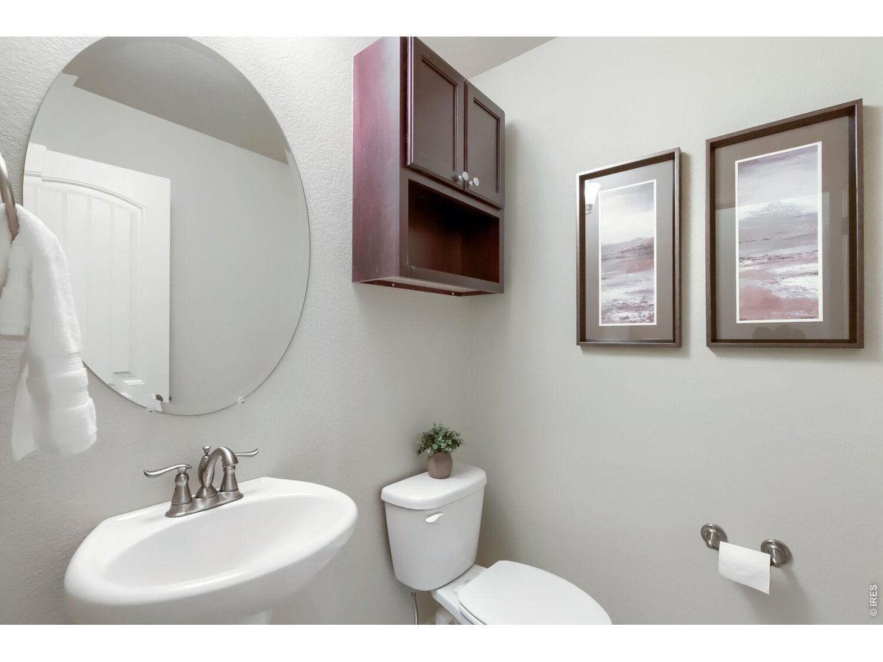 Powder bath on main level