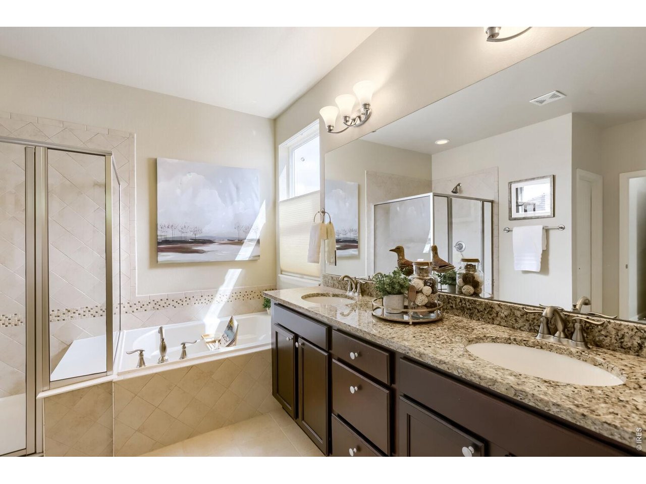 Primary bath with dual vanities, shower & tub