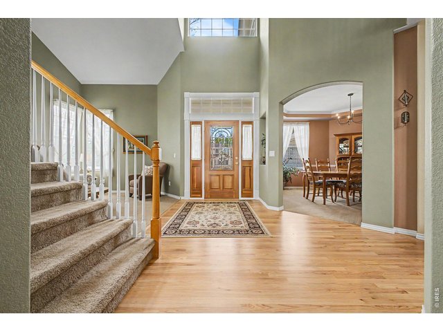 Property Photo 4 Entryway 
