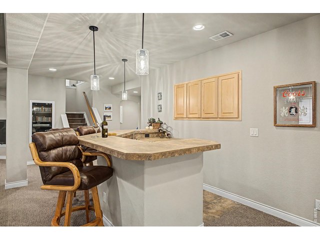 Property Photo 26 Wet Bar