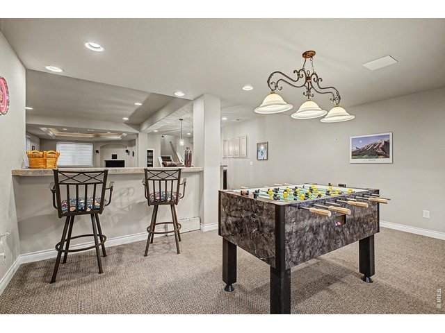 Property Photo 27 Bar seating 