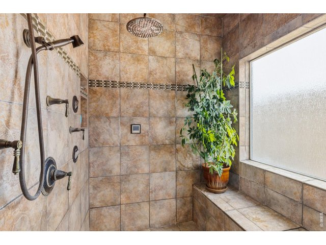 Property Photo 25 Enjoy a Steam Shower after a long day