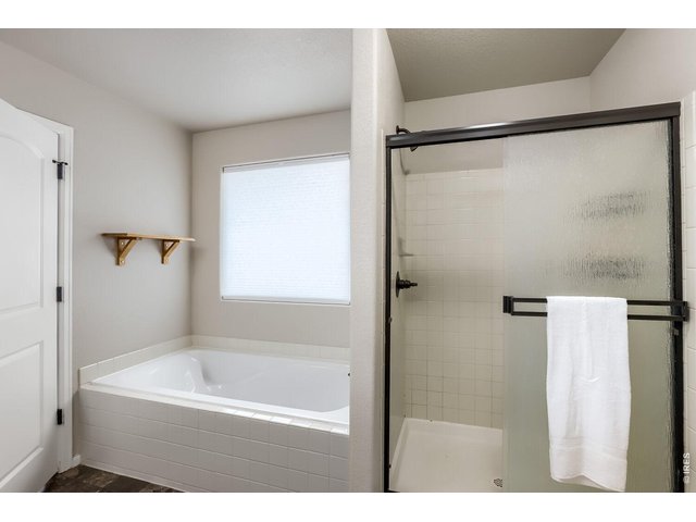 Property Photo 20 Primary Bath