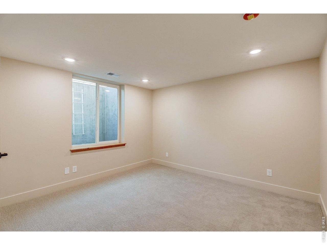 Property Photo 41 Bedroom 3 - Basement