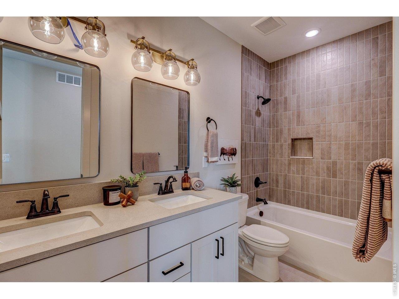 Property Photo 31 Full Bath- Main Level