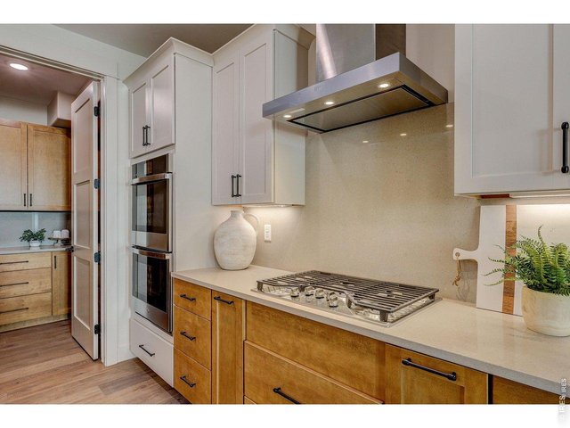 Property Photo 11 Kitchen