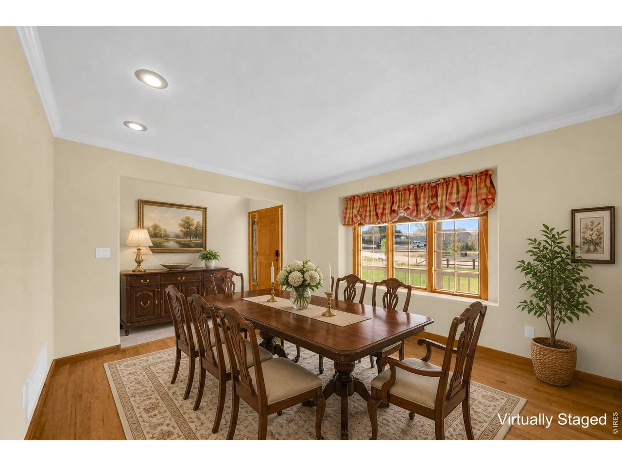 Formal Dining room Virtually Staged
