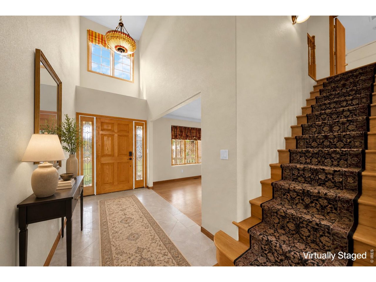 Entry Way Virtually staged