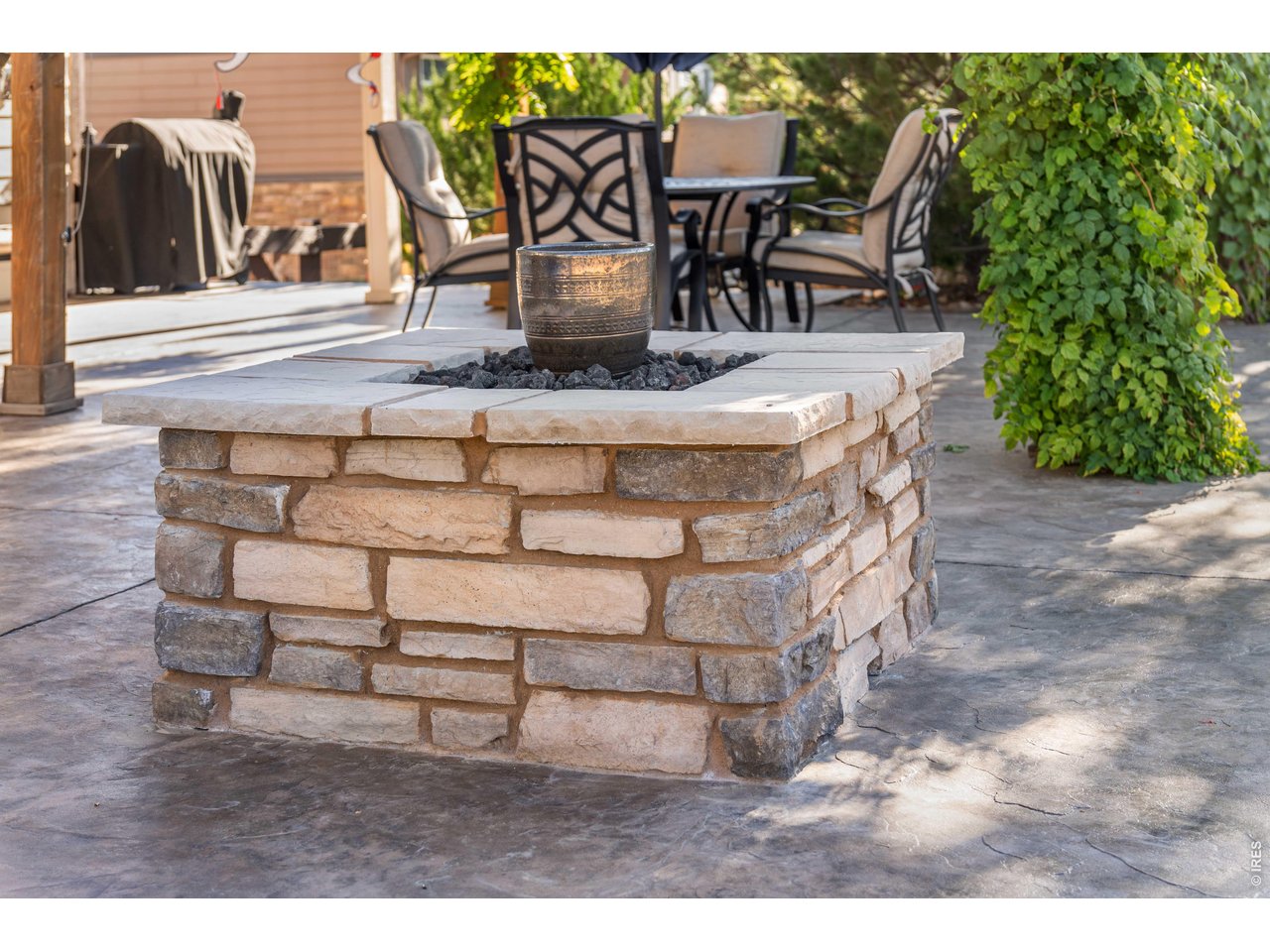Brand New Fire-Water Outdoor Fire Pit-Amazed your friends & family with this dual combo colored water fountain surrounded by gas flames!