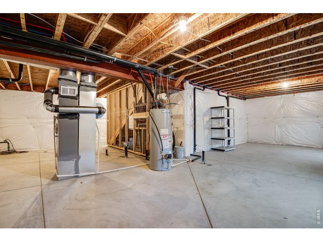 Property Photo 25 Large Unfinished Basment 