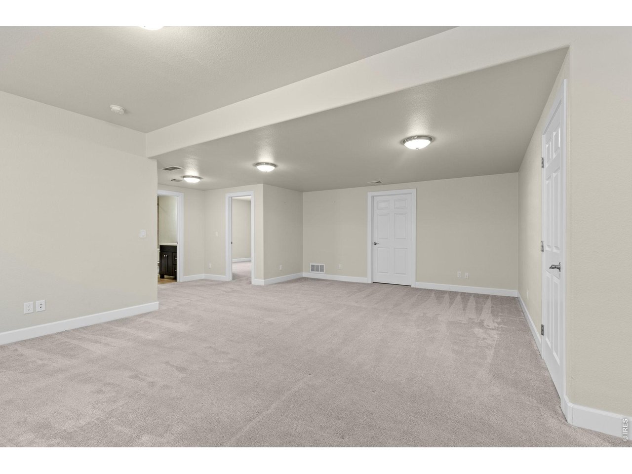 Another standout feature of the home is the fully finished basement featuring a large rec room that gives you flexibility for entertaining or relaxing.