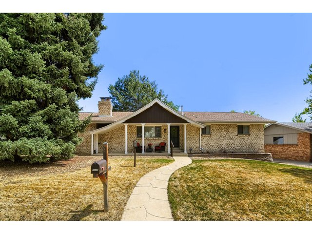 Property Photo 1 Stunning ranch with 1080 sq ft detached RV/shop/garage!