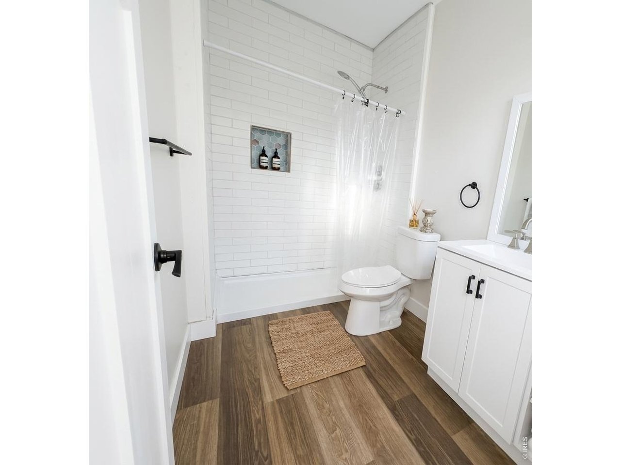 Property Photo 20 Basement 3/4 bathroom
