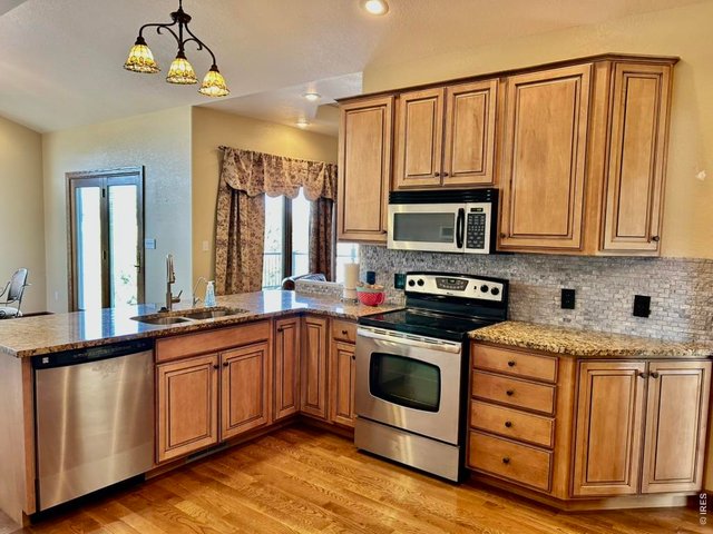 Property Photo 14 Kitchen