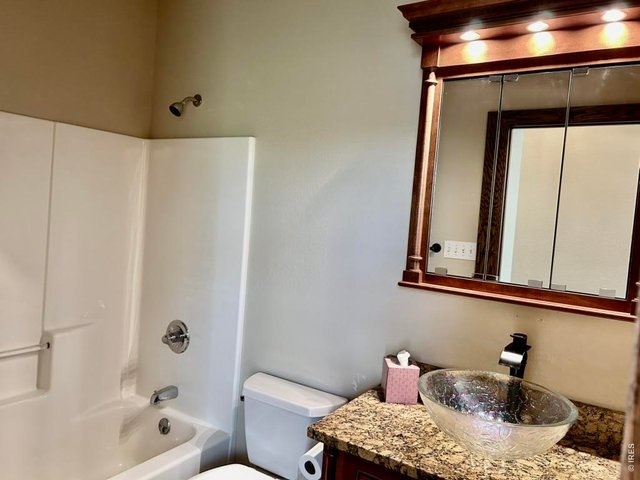 Property Photo 42 Hallway Bathroom