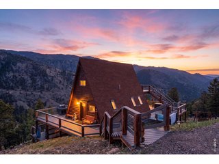 500 Bulwark Ridge Dr Glen Haven, CO 80532