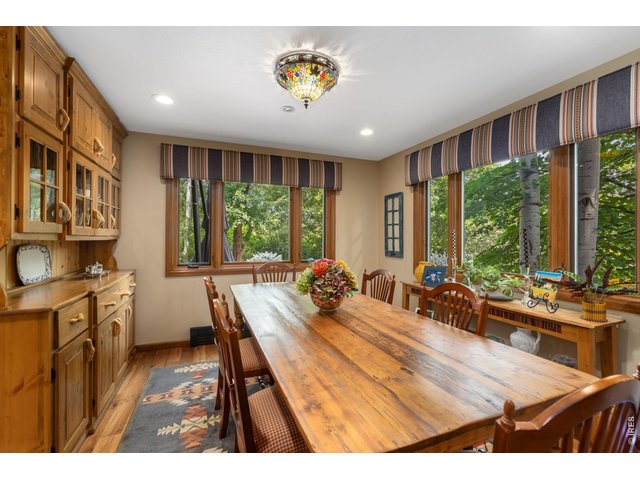 Property Photo 32 Formal dining room
