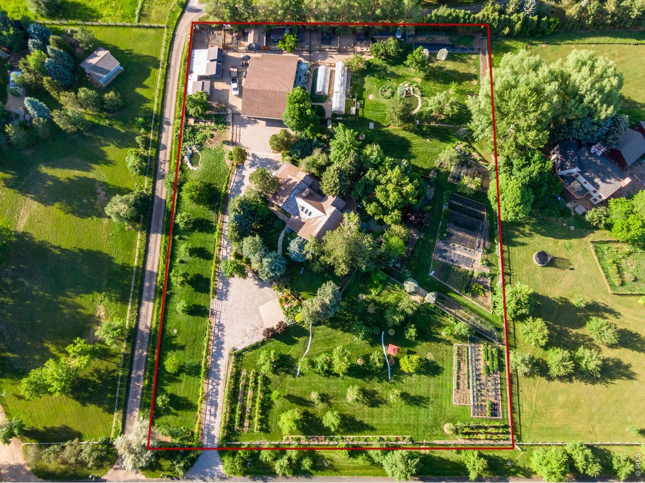Herb gardens, fruit trees, vineyard, hops, flower beds, vegetable gardens and more!
