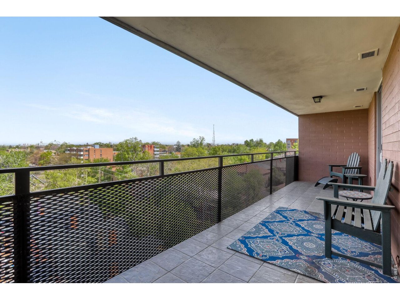 8th floor views above the tree line