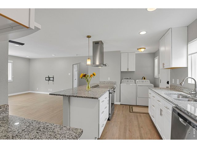 Property Photo 9 Granit Counters