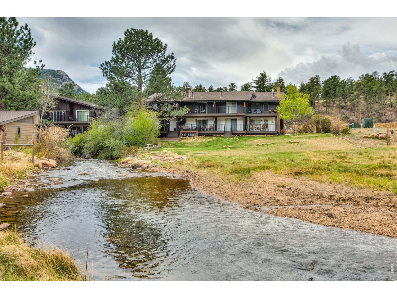 Riverfront end unit with NEW SPACIOUS back deck 