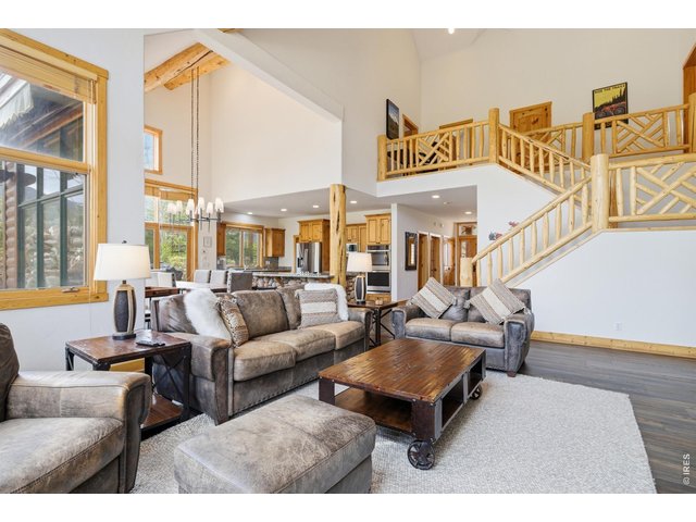 Property Photo 16 Filled with natural light and gorgeous mountain views 